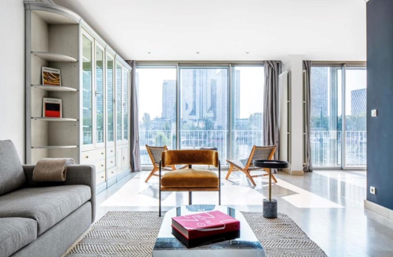 Bright 1Bedroom Apartment Centrally Located With Most Beautiful Views From Seine At 10 Minutes Walking From Beaugrenelle Shopping Mall And Eiffel Tower Paris Exterior foto